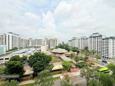 Blk 723 Woodlands Avenue 6