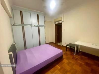 Pinetree Condominium